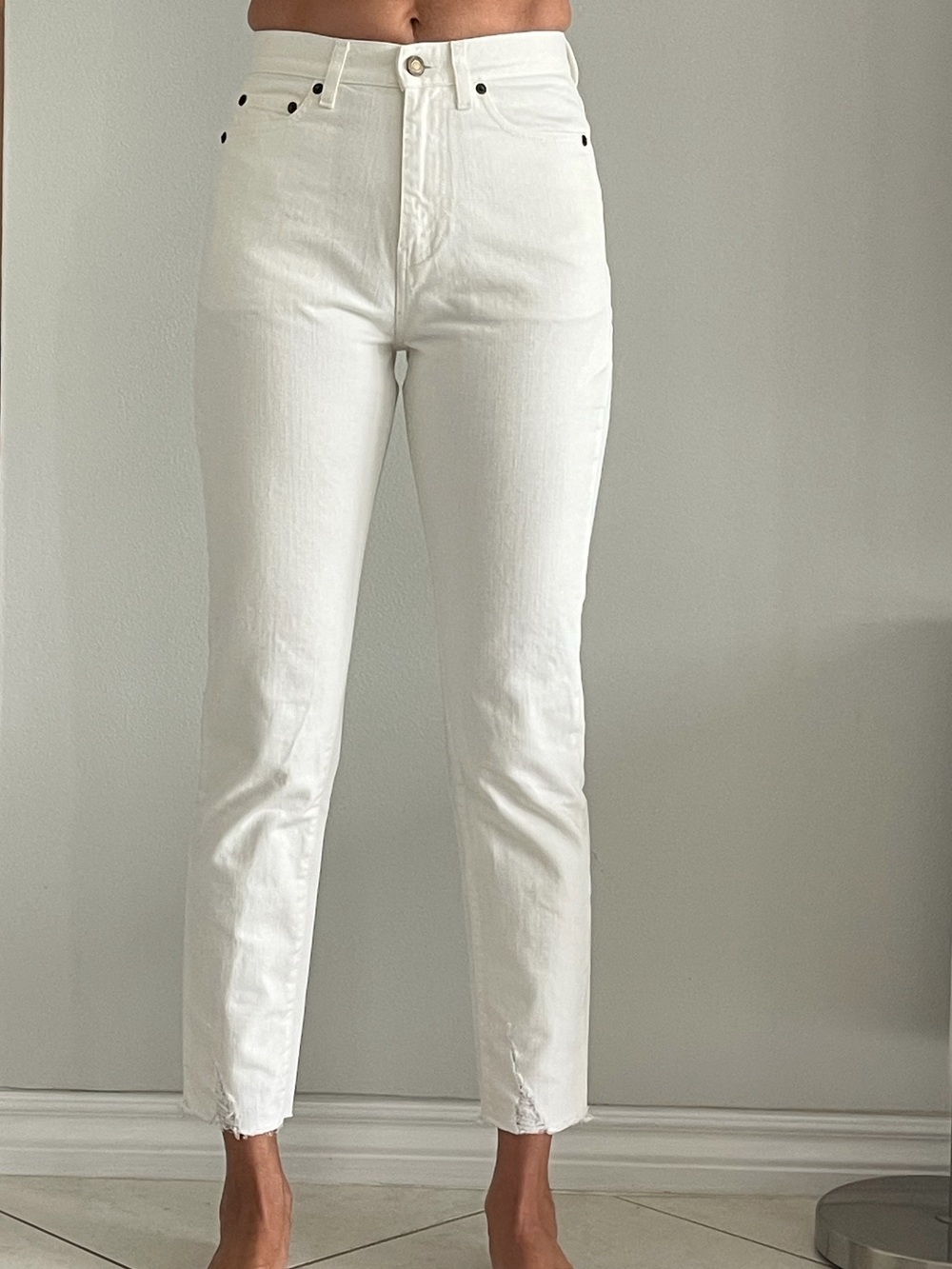Saint Laurent Paris White Raw Hem D29 Straight Boyfriend Jeans Mid Rise Size 26